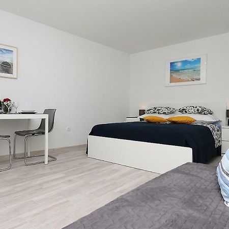 Modern Apartments Iva マカルスカ エクステリア 写真