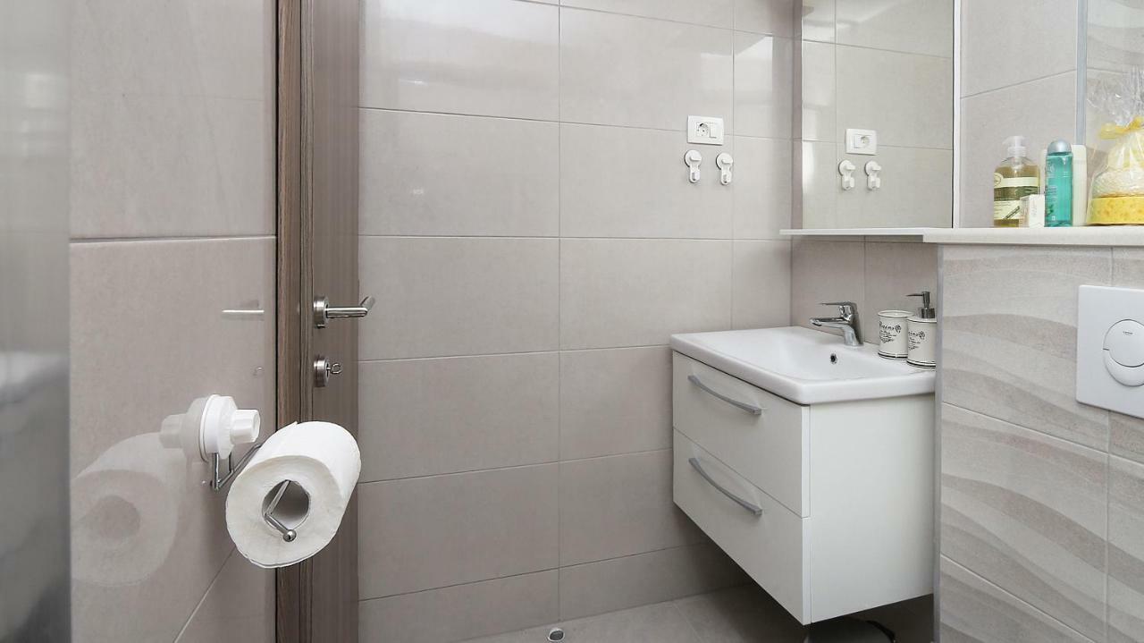 Modern Apartments Iva マカルスカ エクステリア 写真